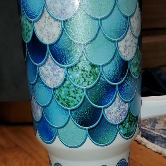 Mermaid Style Insulated Tumbler - Picture 2 of 5